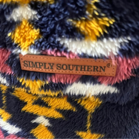 SIMPLY SOUTHERN Womens Aztec Fleece/Quilted Pullover Large - Picture 4 of 10